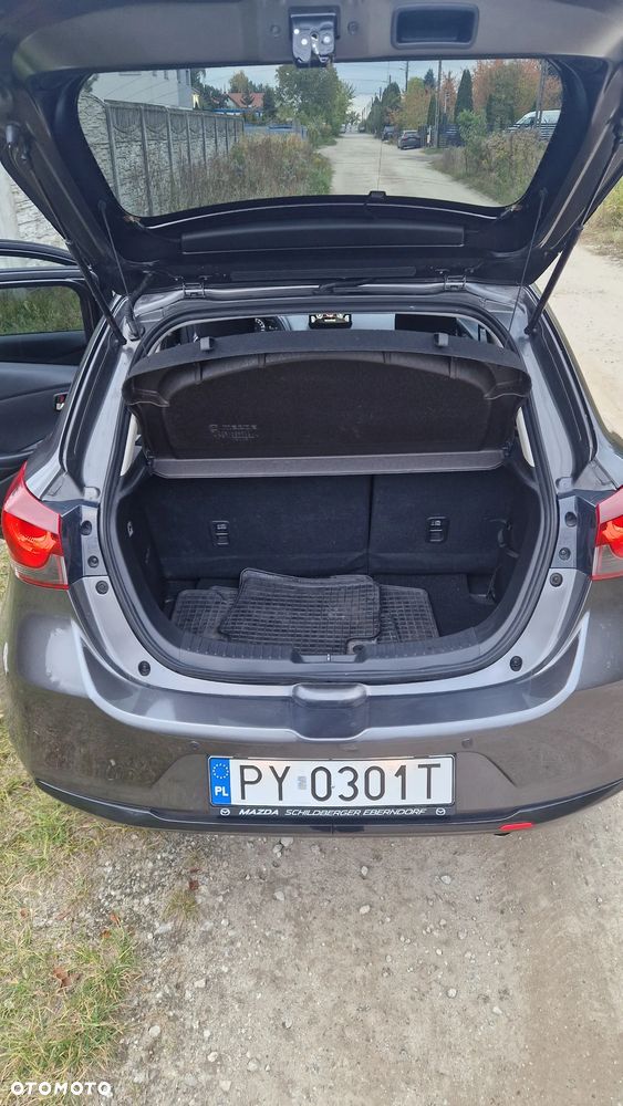 Mazda 2 - 16