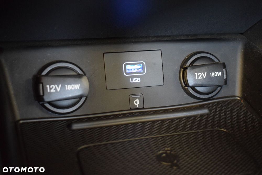 Hyundai IONIQ Hybrid Premium - 26