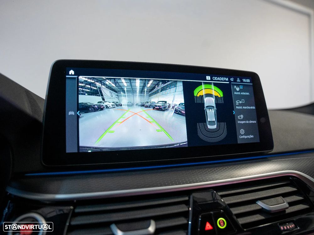 BMW 530 e Pack M - 9