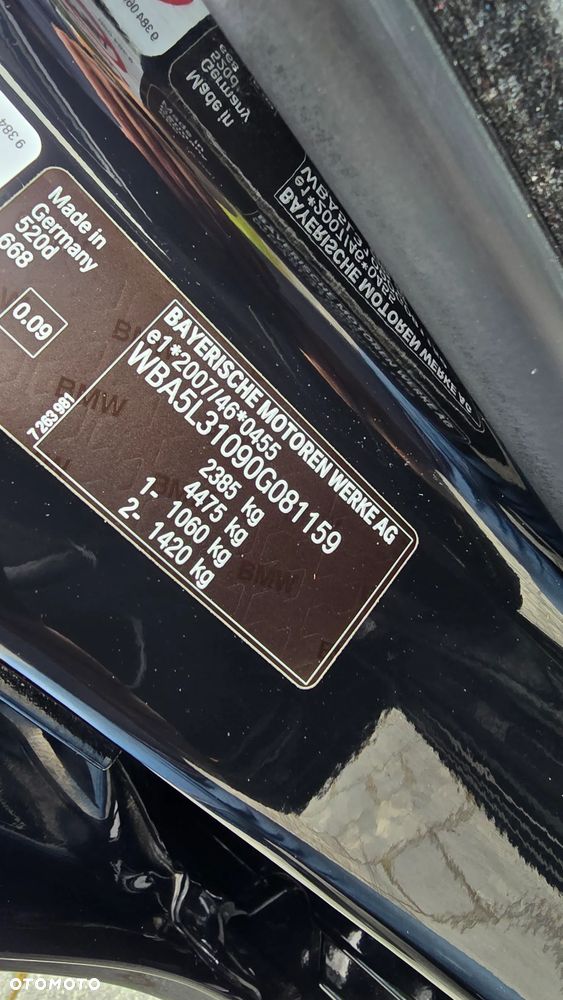 BMW Seria 5 520d - 12