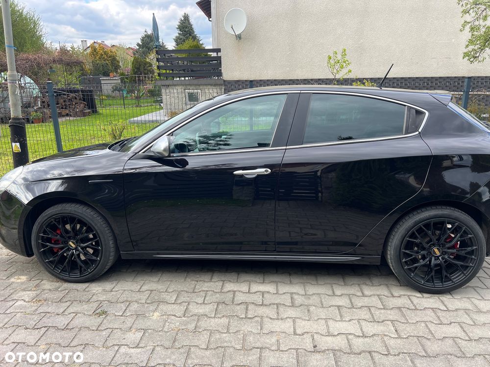 Alfa Romeo Giulietta 2.0 JTDM Distinctive - 8