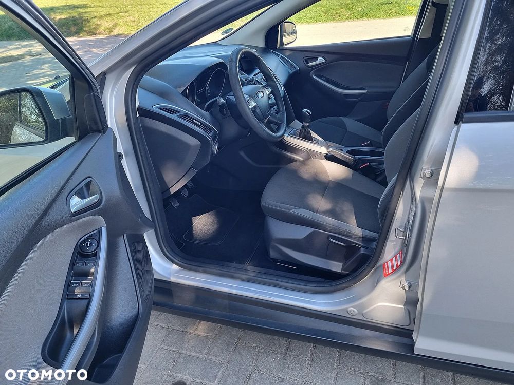 Ford Focus 1.6 TI-VCT Ambiente - 8