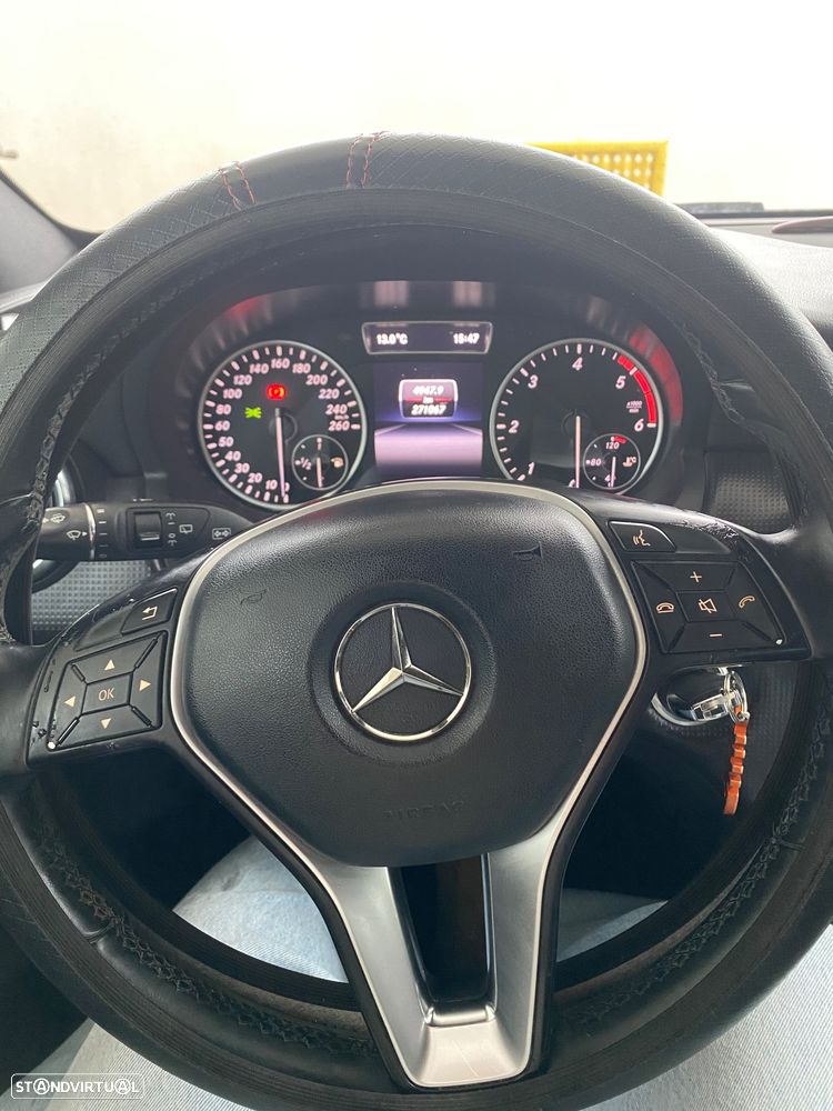 Mercedes-Benz A 180 CDI (BlueEFFICIENCY) Urban - 14