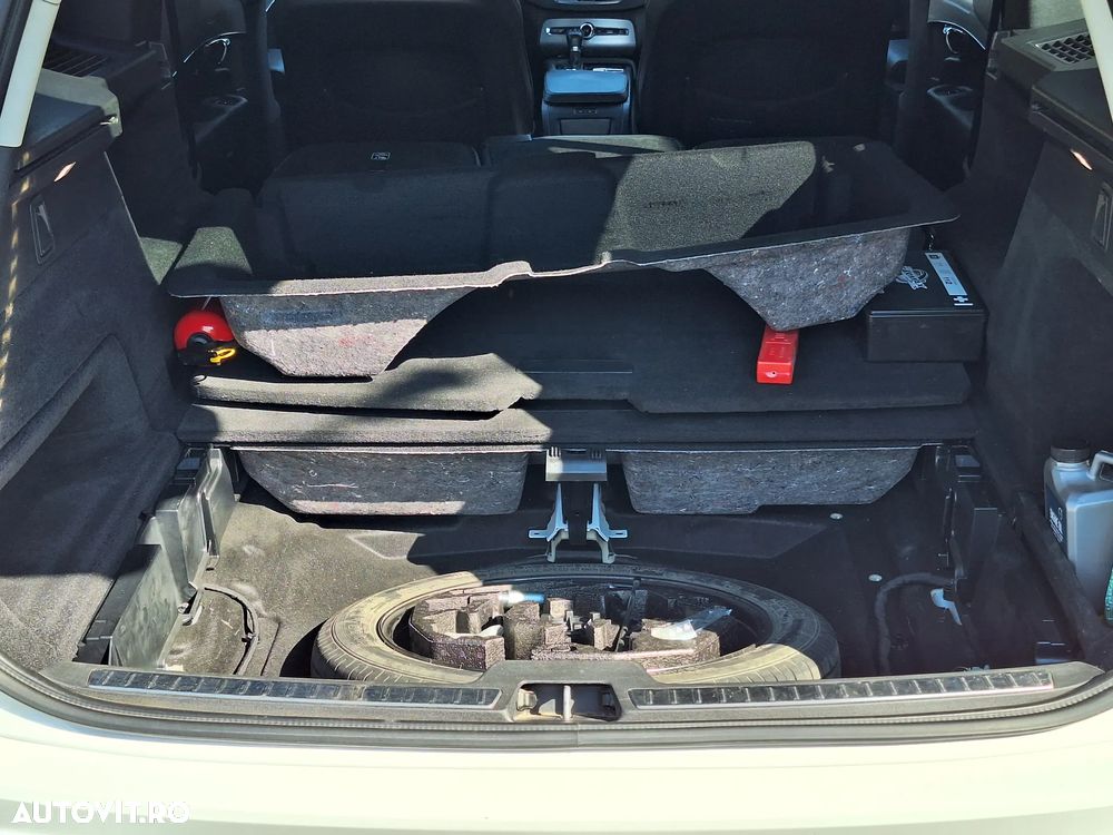 Volvo XC 90 D5 AWD Momentum - 17