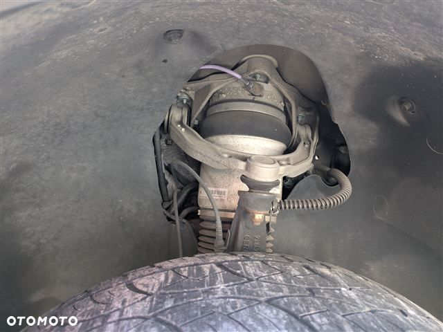 Volkswagen Touareg 6.0 W12 Automatik Sport Edition - 20