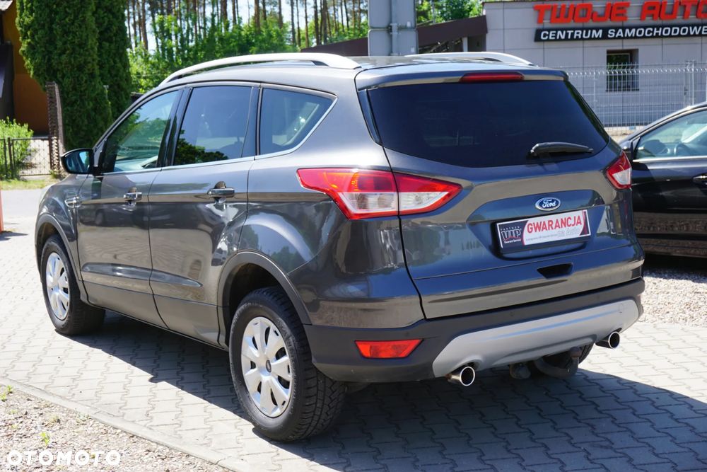 Ford Kuga 2.0 TDCi 2x4 Titanium - 6
