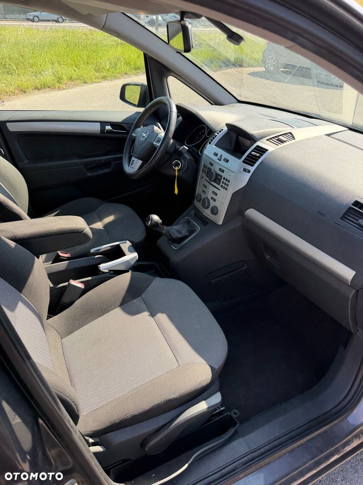 Opel Zafira 1.8 Family Plus - 35