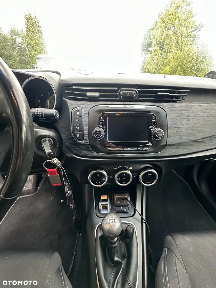 Alfa Romeo Giulietta 1.4 TB MultiAir - 12
