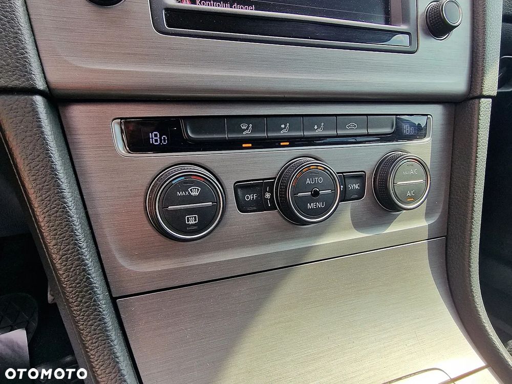 Volkswagen Golf VII 1.6 TDI BMT Comfortline - 15