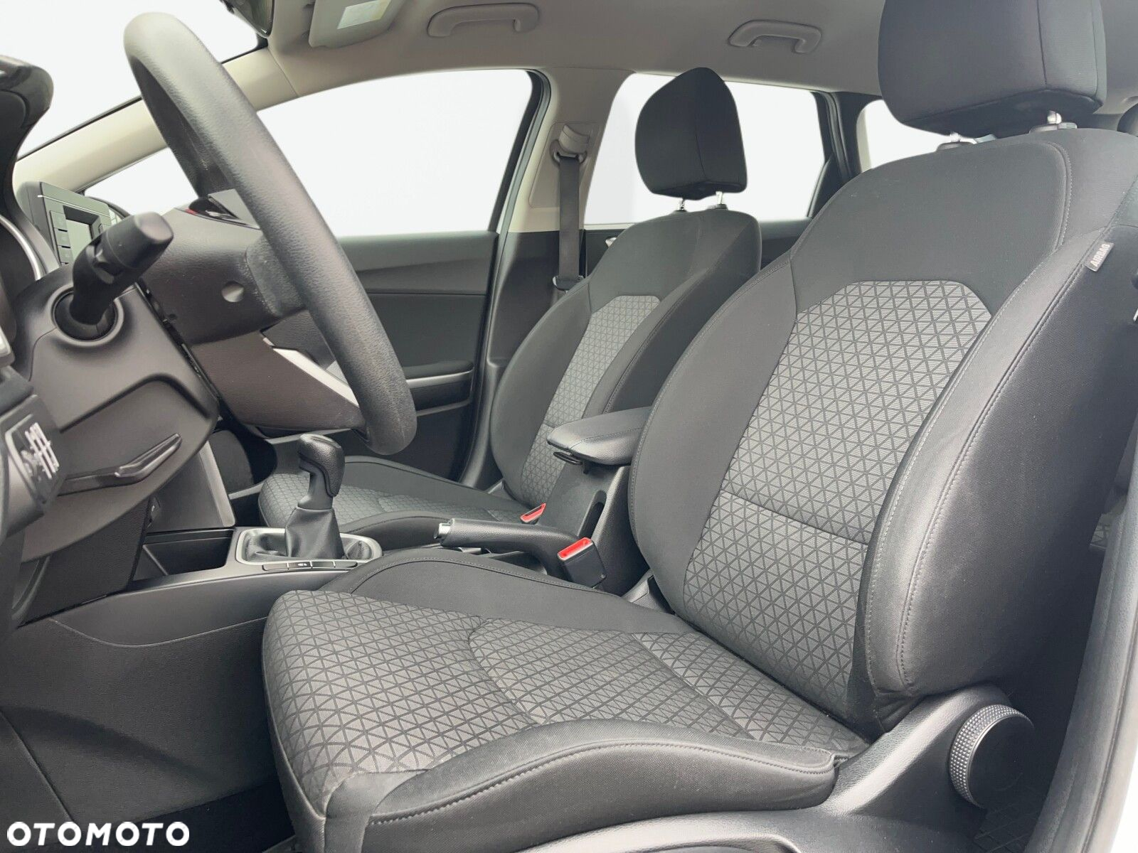 Kia Ceed 1.5 T-GDI S - 12