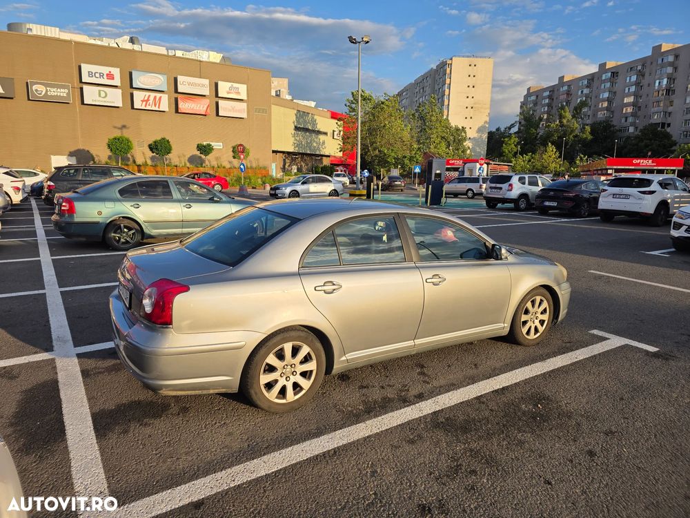 Toyota Avensis 1.8 Executiv - 5