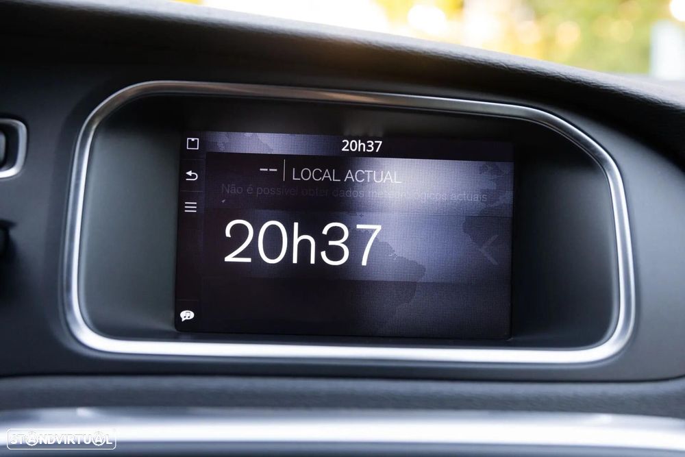Volvo V40 1.6 D2 R-Design - 31