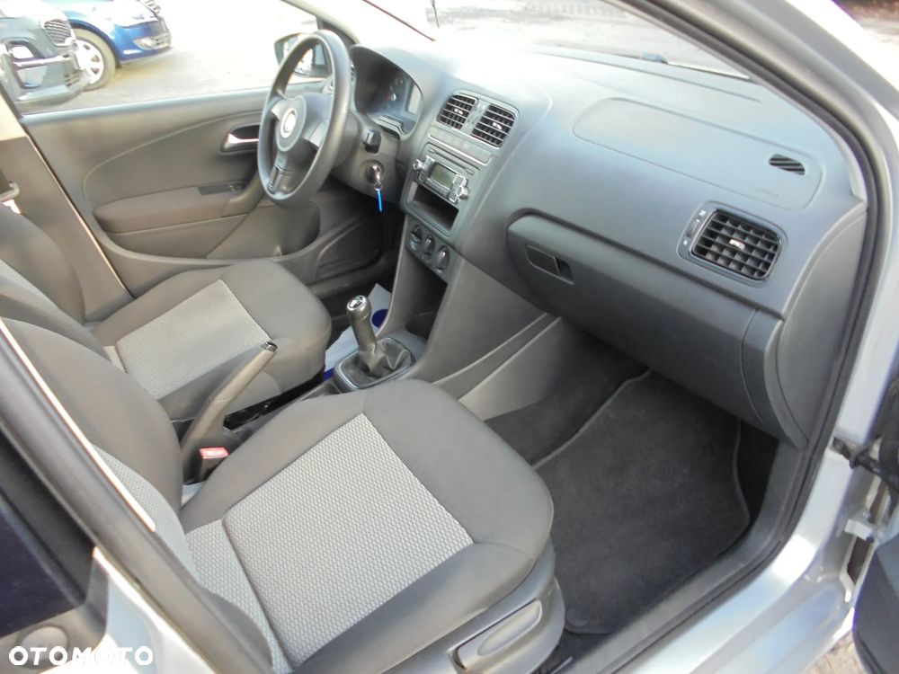 Volkswagen Polo 1.2 Comfortline - 12