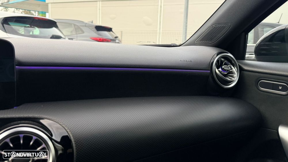 Mercedes-Benz A 200 AMG Line Aut. - 13