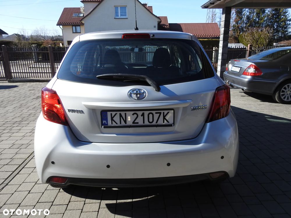 Toyota Yaris 1.0 Active EU6 - 9