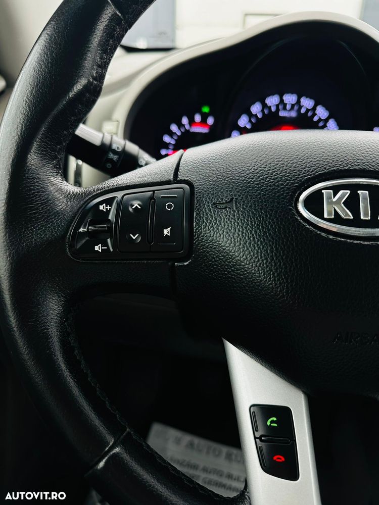 Kia Sportage 2.0 CRDI 2WD Spirit - 30