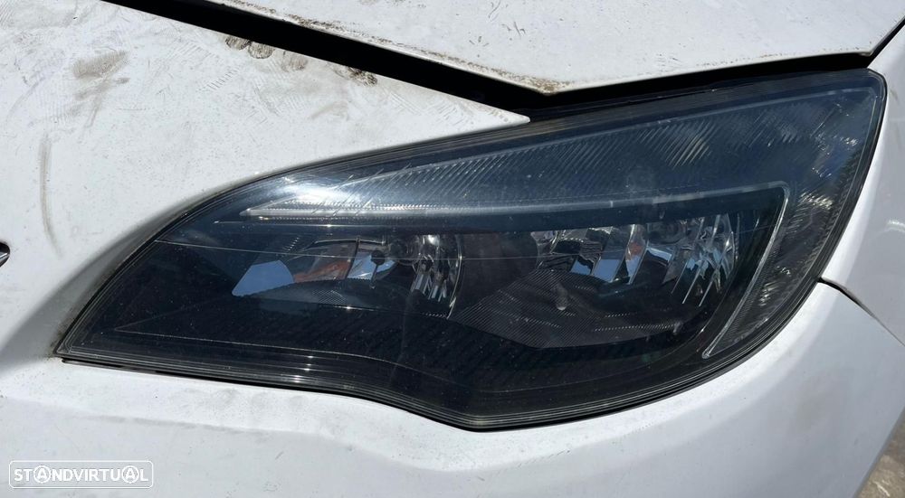 FAROL ESQUERDO OPEL ASTRA J SPORTS TOURER - 1