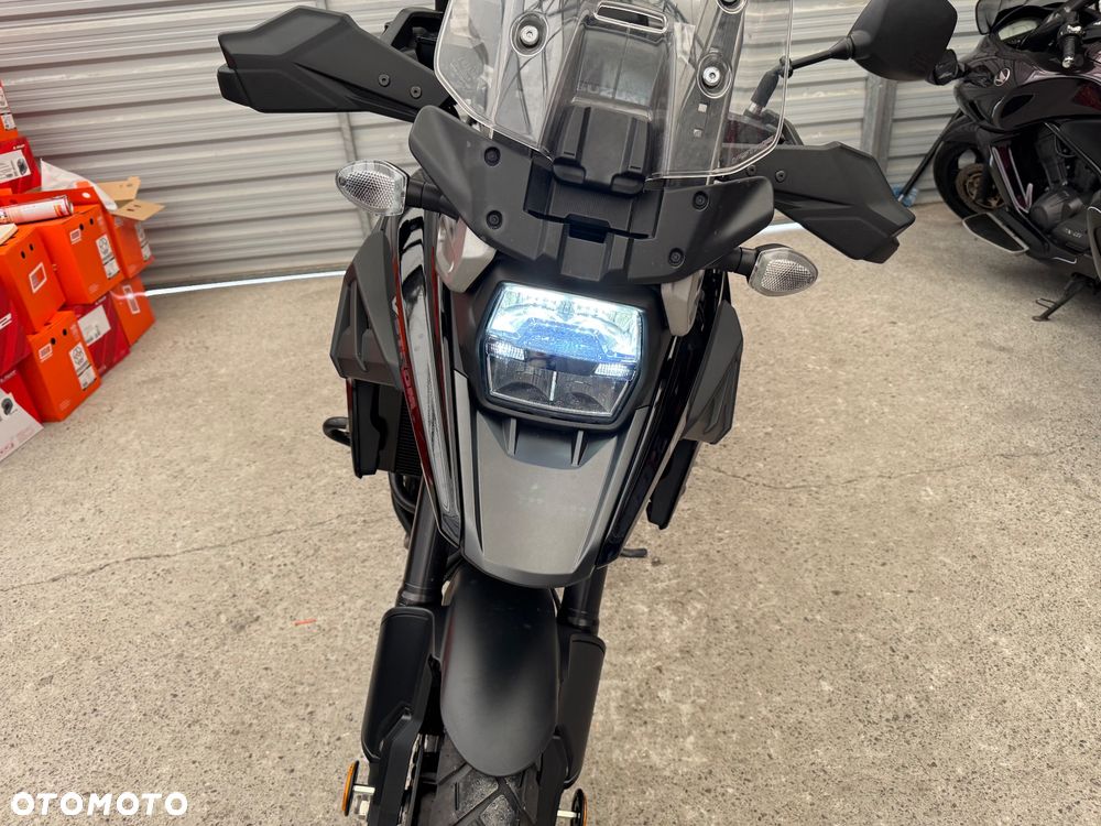 Suzuki DL - 15