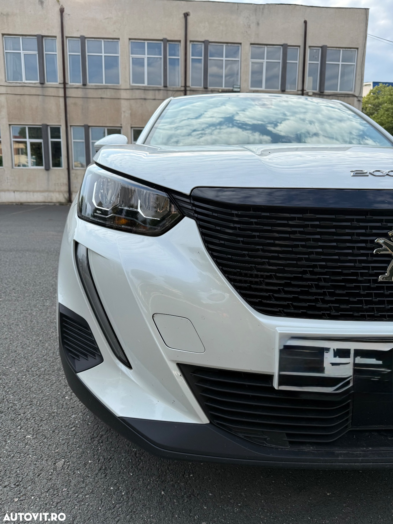 Peugeot 2008 1.2 L PureTech STT Active - 9