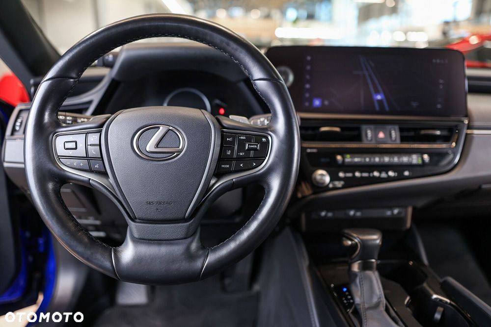 Lexus ES - 25