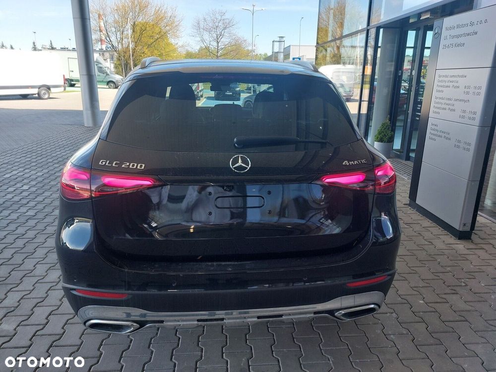 Mercedes-Benz GLC - 9