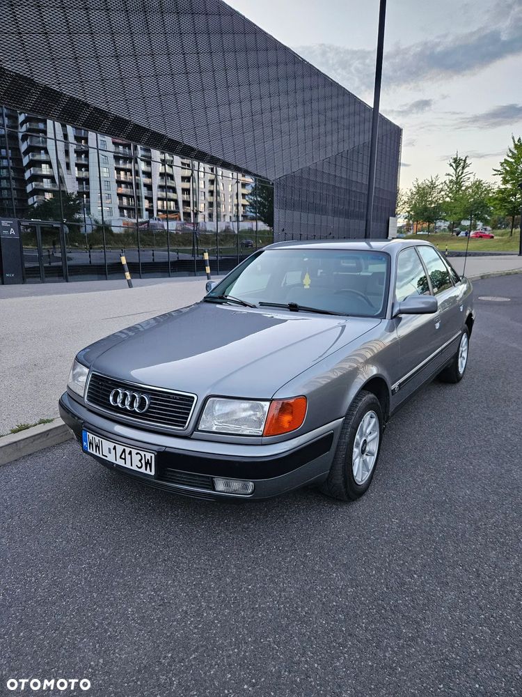 Audi 100 2.8 E - 1