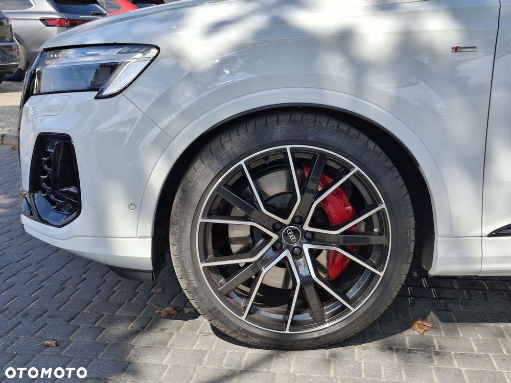 Audi Q7 - 7