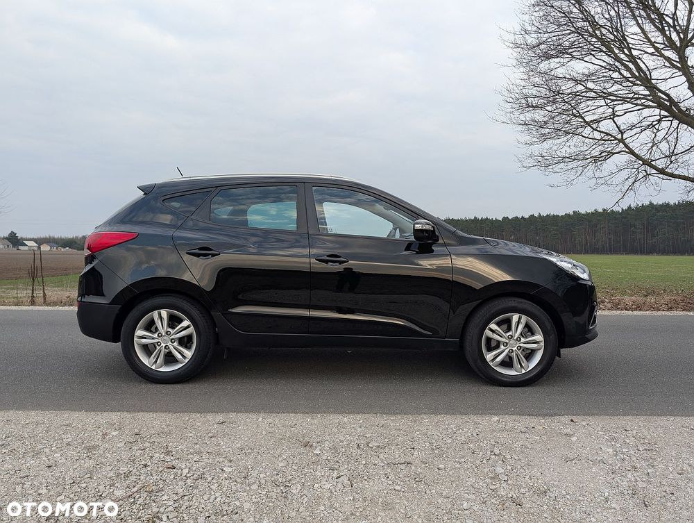 Hyundai ix35 1.7 CRDi 2WD blue Finale Silver - 9