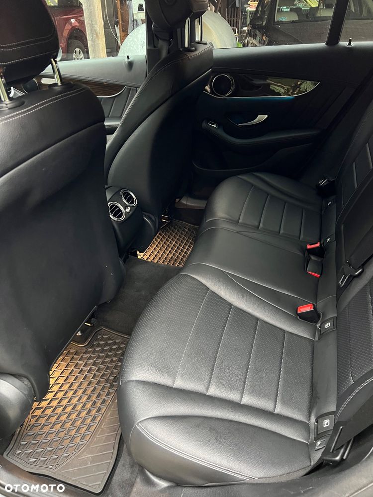 Mercedes-Benz GLC - 16