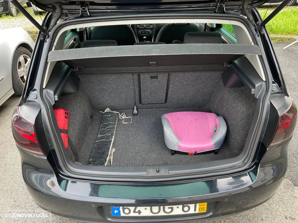 VW Golf 1.6 TDi DPF Style - 12
