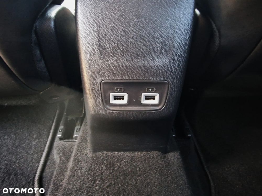 Peugeot 2008 BlueHDi 110 Allure - 32
