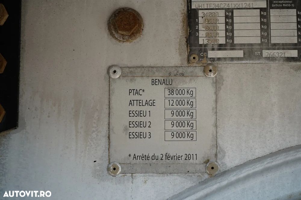 Benalu BENALU / 24 m3 / ALUMINIU / AXĂ RIDICATĂ / GREUTATE: 5.300 KG / PERDĂ ELECTRICĂ / JANTE DIN ALIAJ - 21