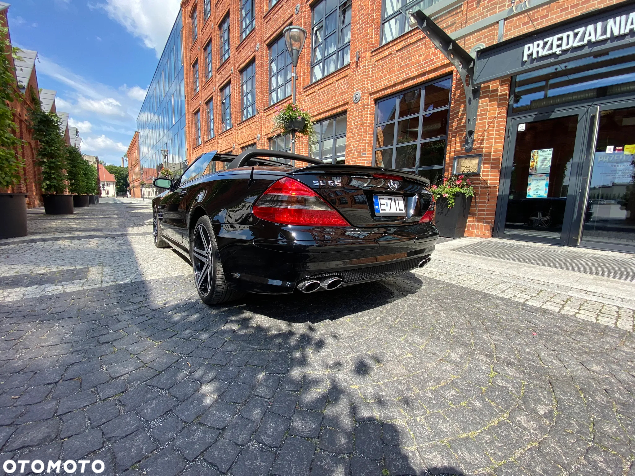 Mercedes-Benz SL 55 AMG - 12