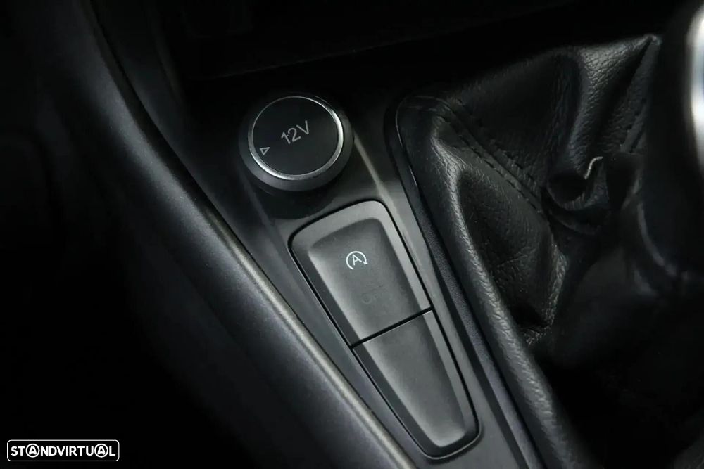 Ford Focus 1.0 EcoBoost Business - 16