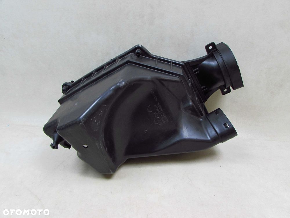 VOLVO C30 S40 V50 C70 LIFT 2.4 D5 OBUDOWA FILTRA POWIETRZA 30792181 - 2