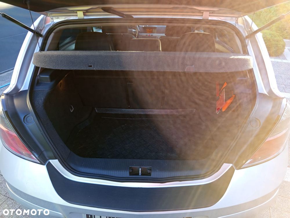 Opel Astra 1.4 Club - 26