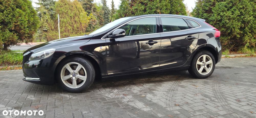 Volvo V40 D2 Drive-E Ocean Race - 5