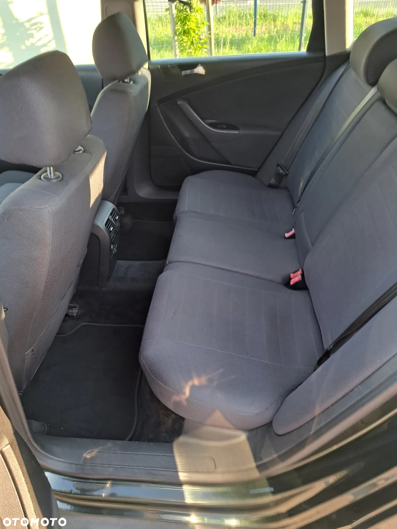 Volkswagen Passat 2.0 TDI Comfortline - 16