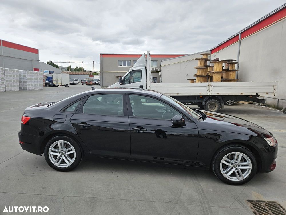 Audi A4 2.0 TDI S tronic - 3