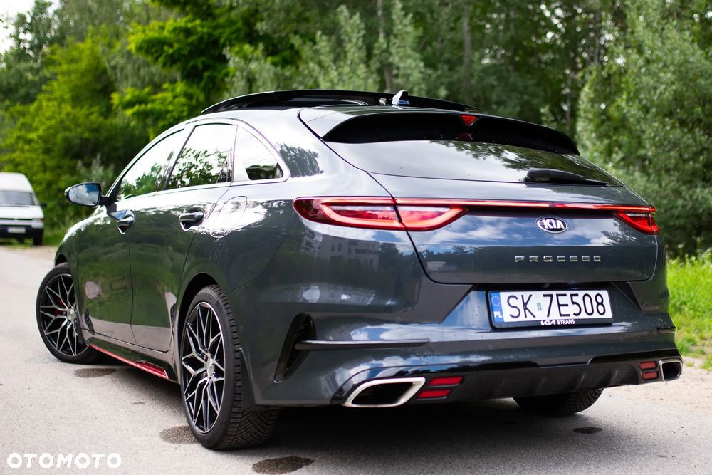 Kia ProCeed 1.6 T-GDI GT DCT - 4