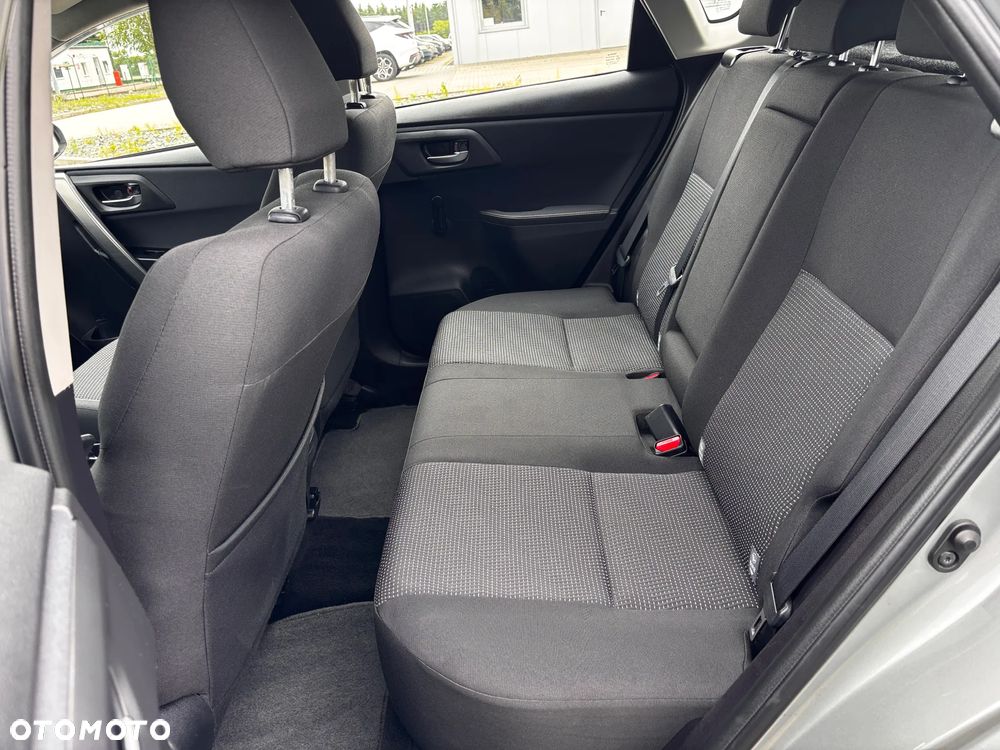 Toyota Auris 2.0 D-4D Comfort - 17