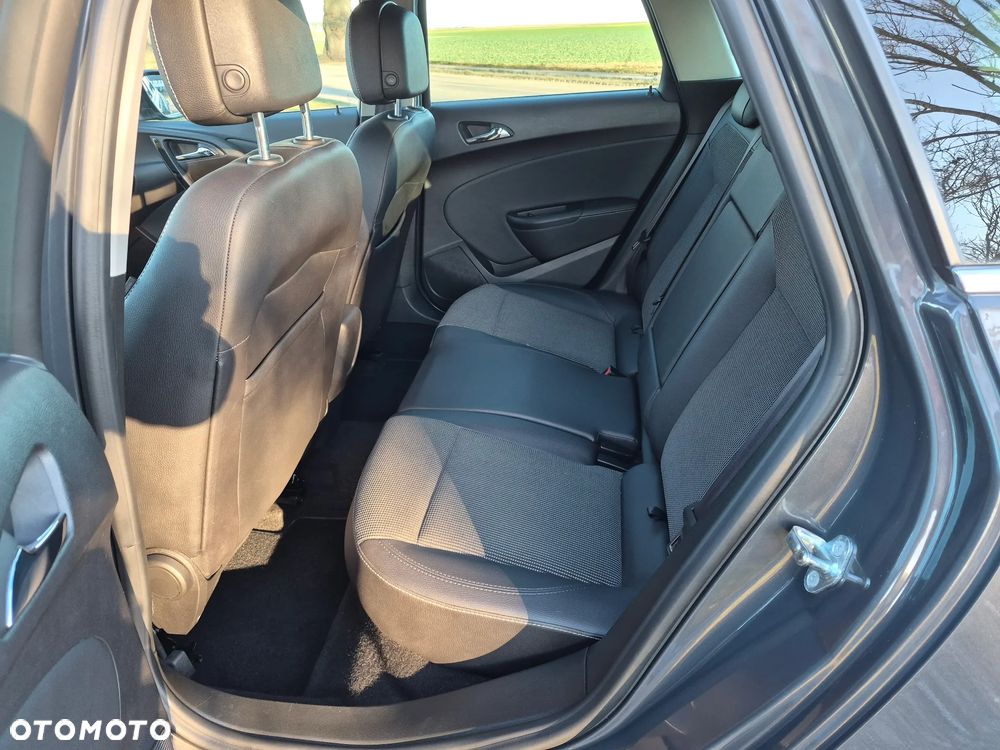 Opel Astra 2.0 CDTI ecoFLEX Start/Stop Exklusiv - 26