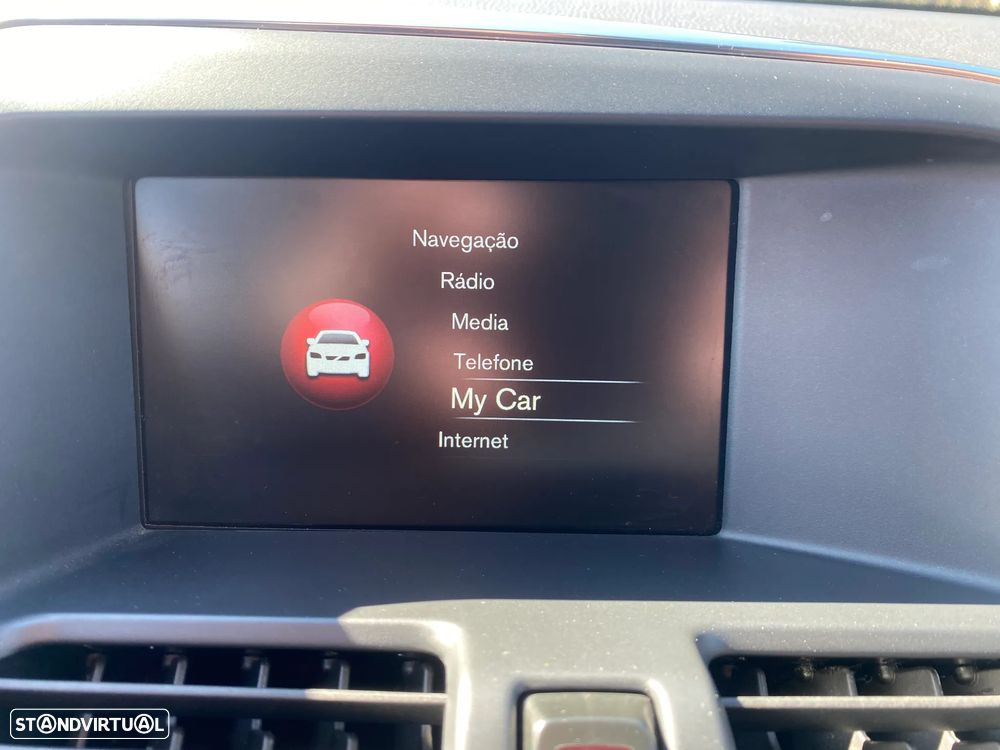 Volvo XC 60 D3 Geartronic Momentum - 31