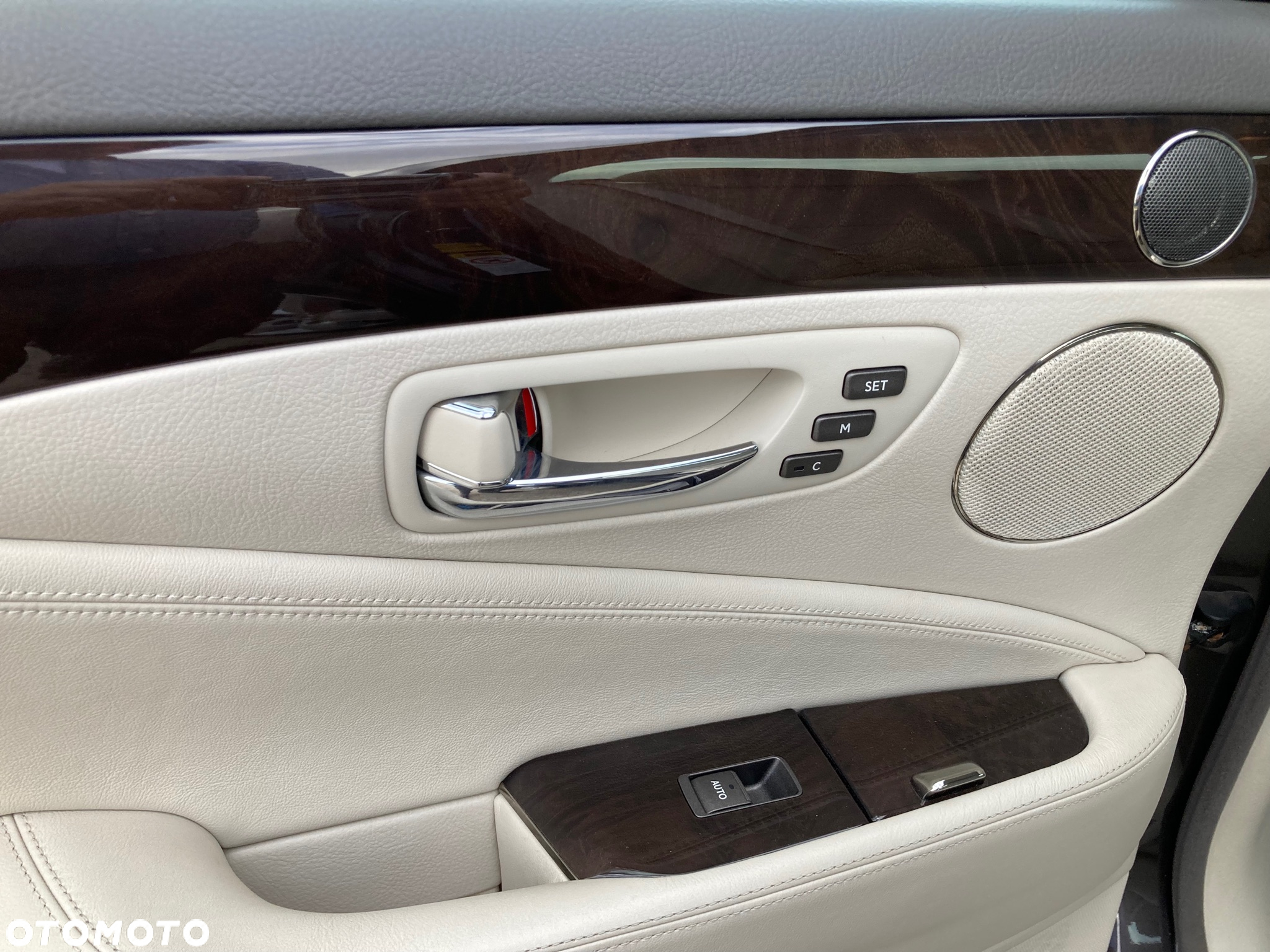 Lexus LS 460 Superior - 18
