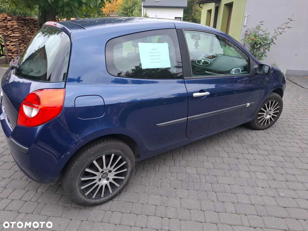 Renault Clio 2005 photo 5