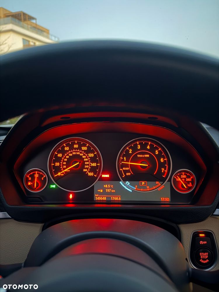 BMW Seria 3 340i M Sport Shadow - 27