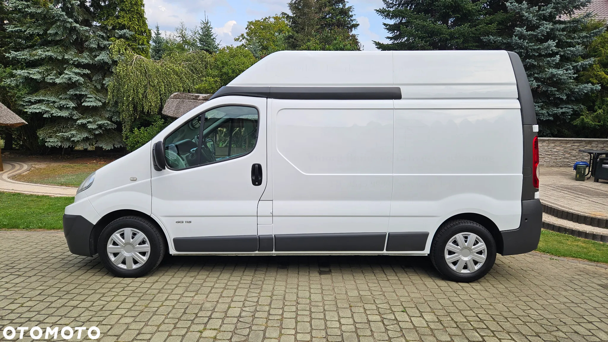 Renault Trafic 2,0 DCI - 10