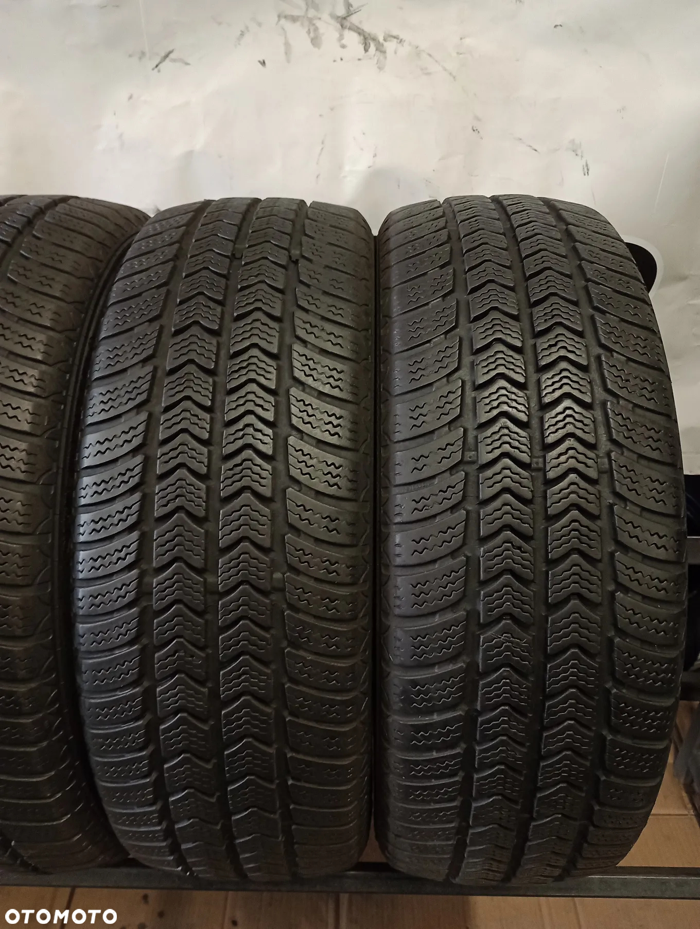 OPONY ZIMOWE WZMACNIANE 4x 195/60 R16C 99T SEMPERIT VAN-GRIP 2 - 2