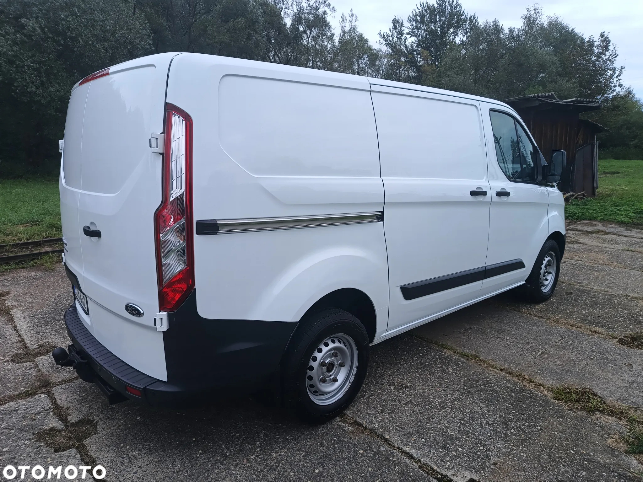 Ford Transit Custom 2.0 TDCi diesel 105 kM 2016rok, WYJĄTKOWO ZADBANY, GOTOWY DO PRACY!!! - 9