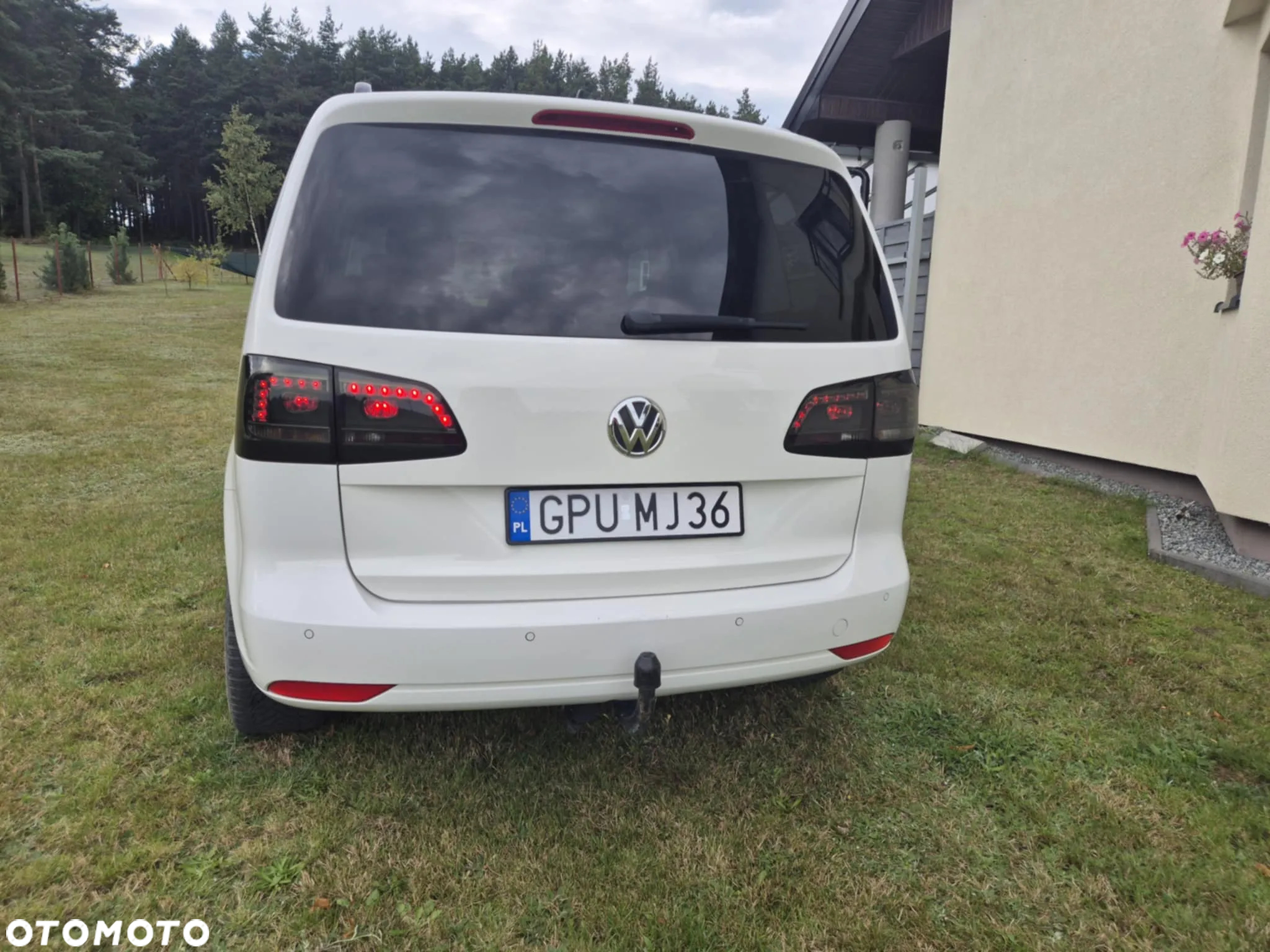 Volkswagen Touran 2.0 TDI DPF MATCH - 2